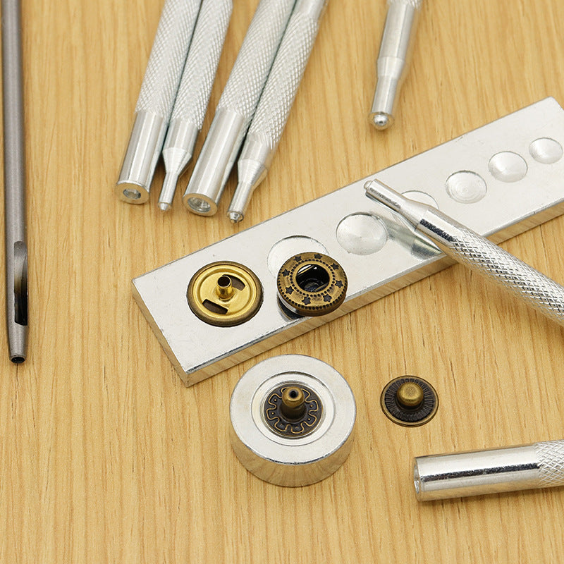 Snap button setter tool kit: metal setting dies and punch tips with snap parts