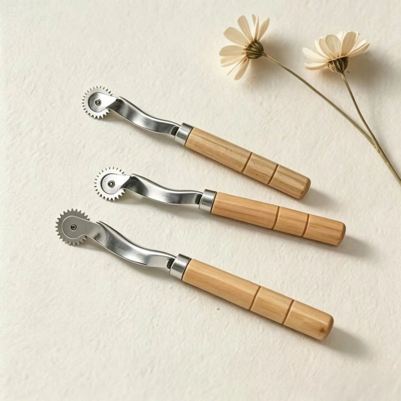 Wooden Handle Stainless Steel Tracing Wheel – Leather & Fabric Pattern Marking Tool