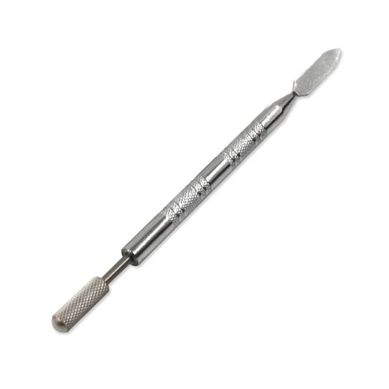 Leather edge oil pen with silver cylinder applicator tip and textured handle