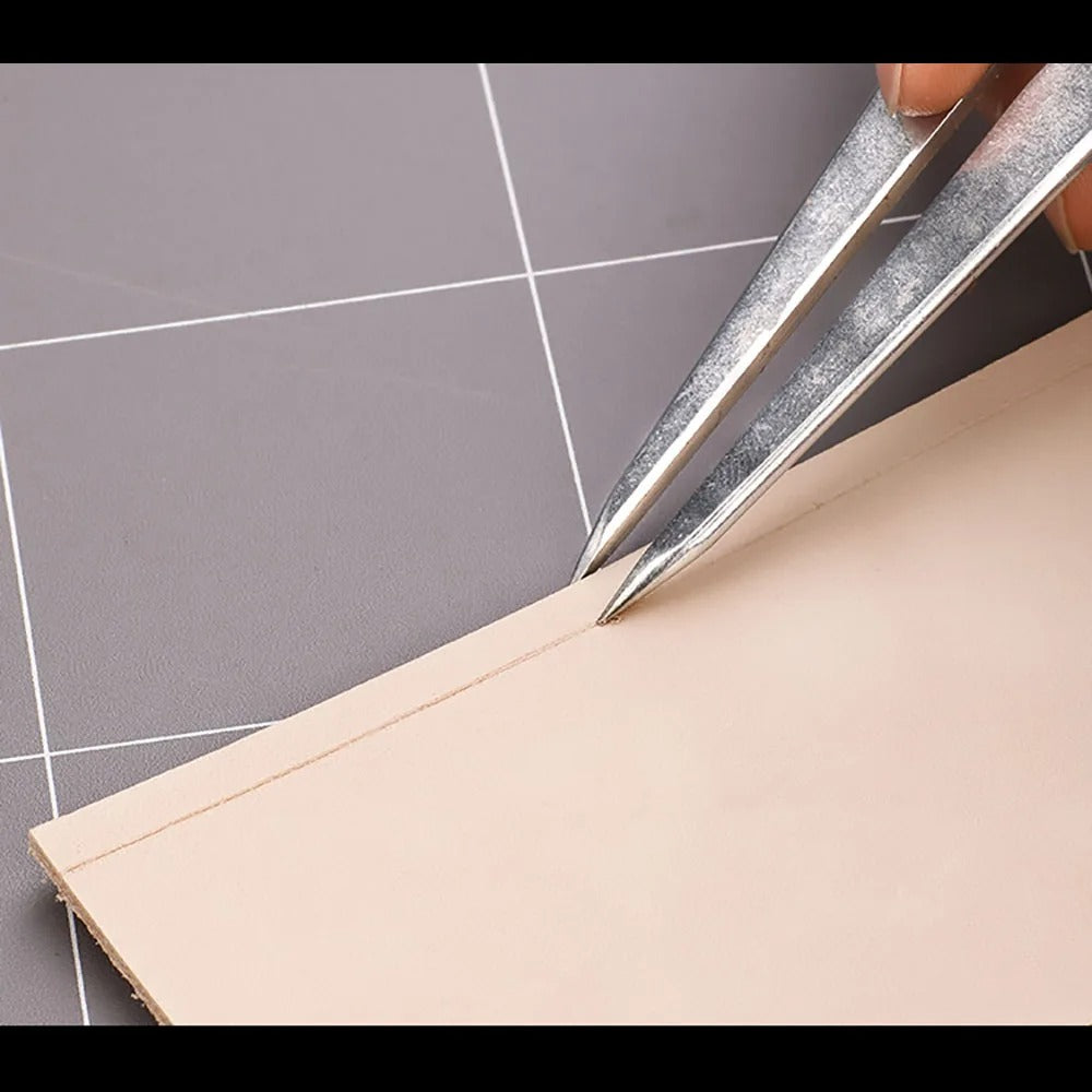 Wing Divider with Lockable Adjustment